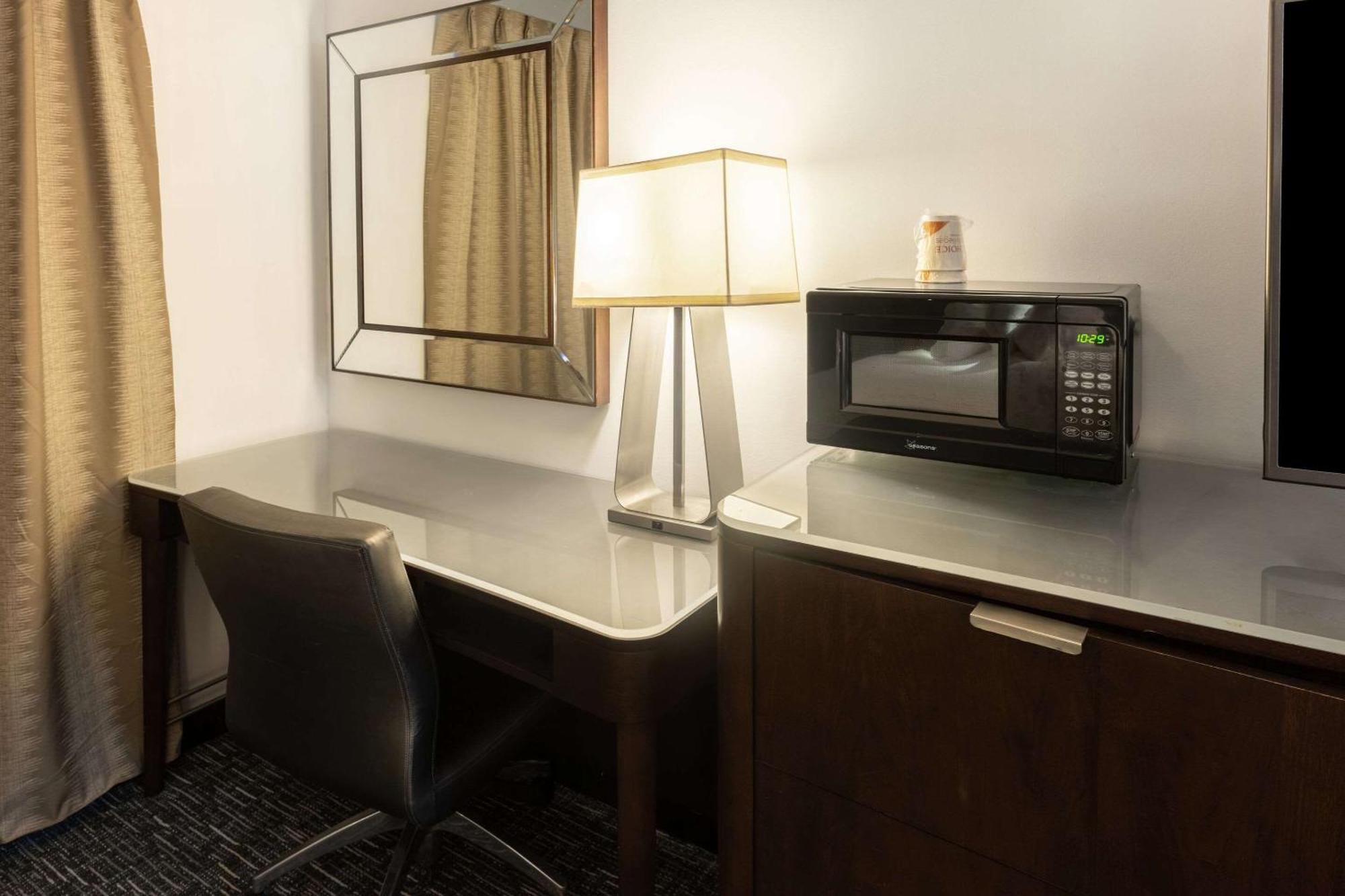 Quality Inn & Suites Caribou Ngoại thất bức ảnh