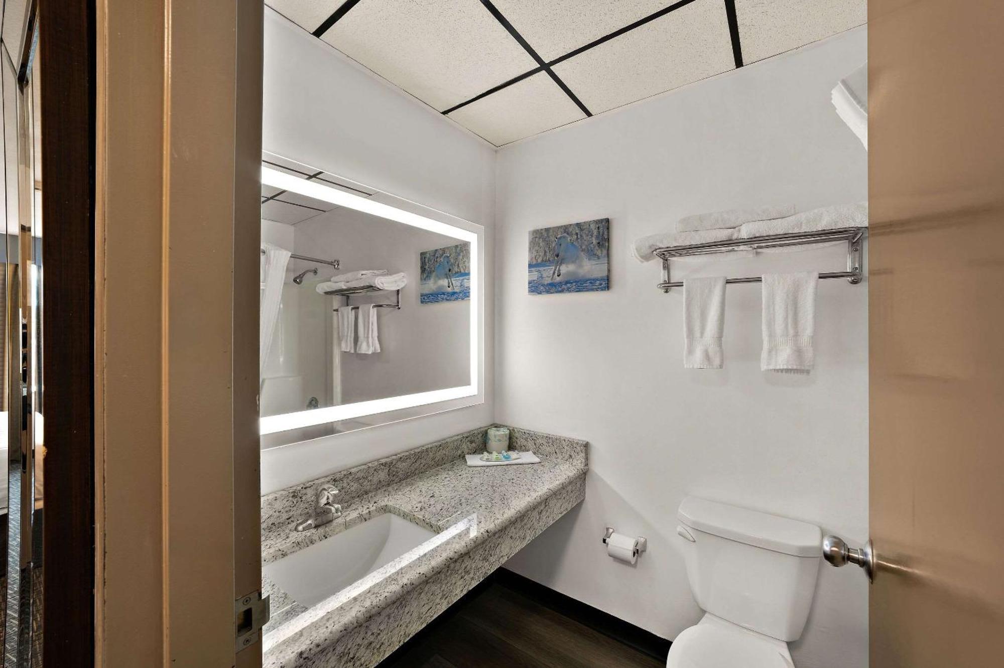 Quality Inn & Suites Caribou Ngoại thất bức ảnh